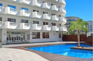 Crol Centre Calella - Piscina olímpica - Hotel Bernat II - Calella Costa de Barcelona